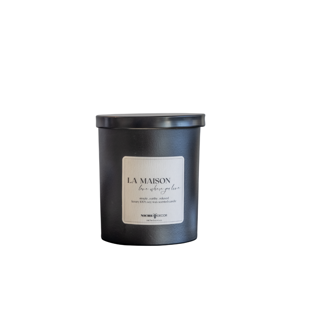 LA MAISON SCENTED CANDLE